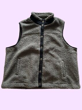 Natural Reflections Cozy Sherpa Snap-Front Vest in Gray 3/$10 or 5/$15